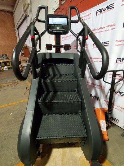 StairMaster 10G Stepmill w Capacitive 15 inch Touchscreen